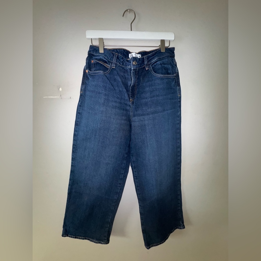 High Rise Straight Cropped Jeans - Picture 2 of 3